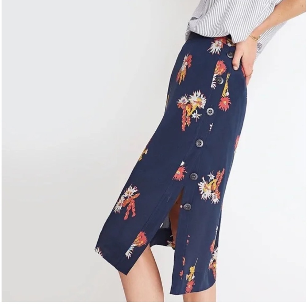 Madewell Blue Silk Side-button Skirt In Cactus Flower, size 2